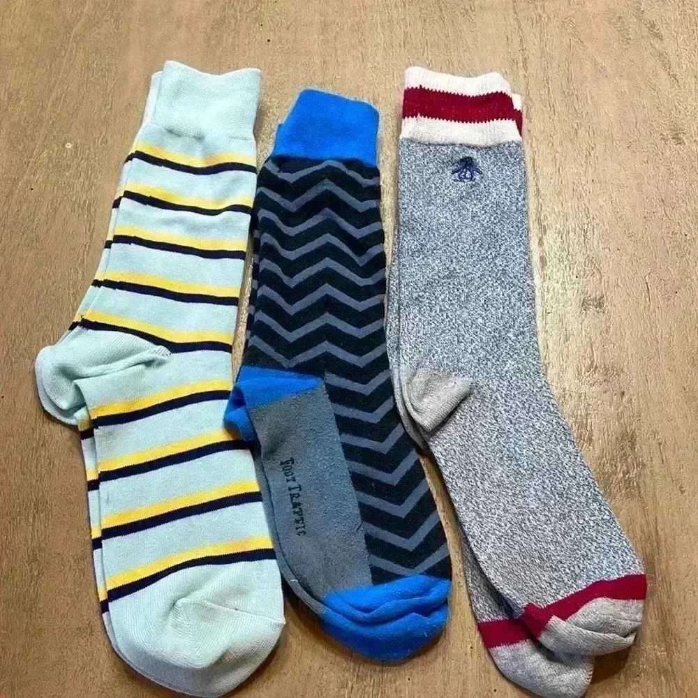 EUC mens socks, 3 pairs, no holes.